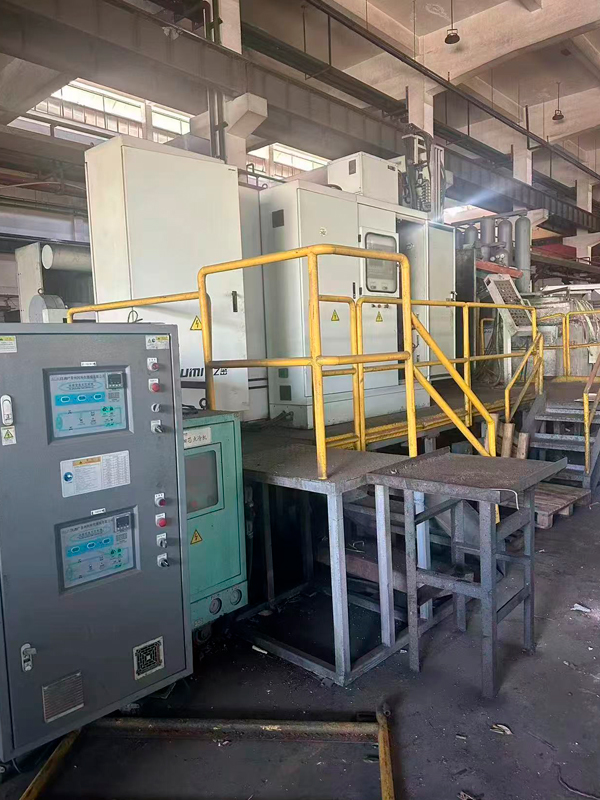 DIE CASTING MACHINE